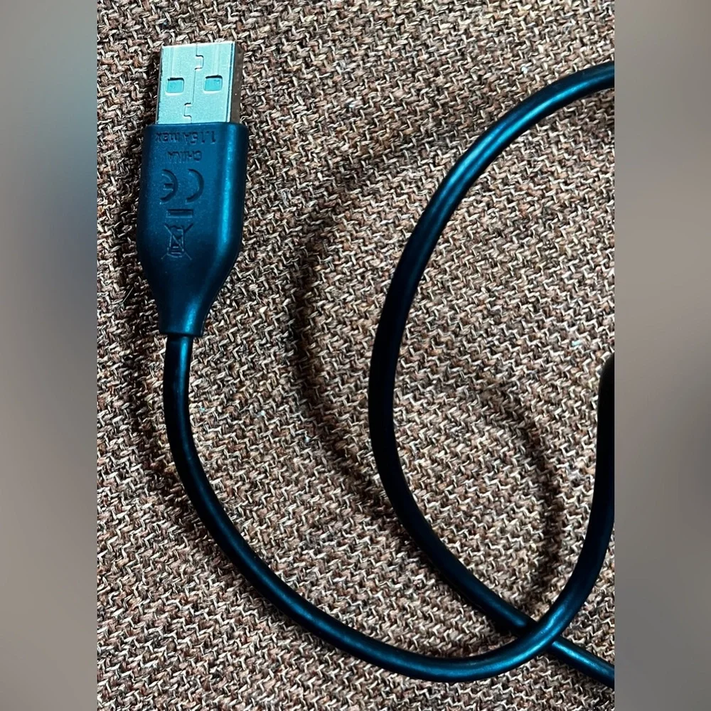 Garmin Black USB Charging/Data Clip